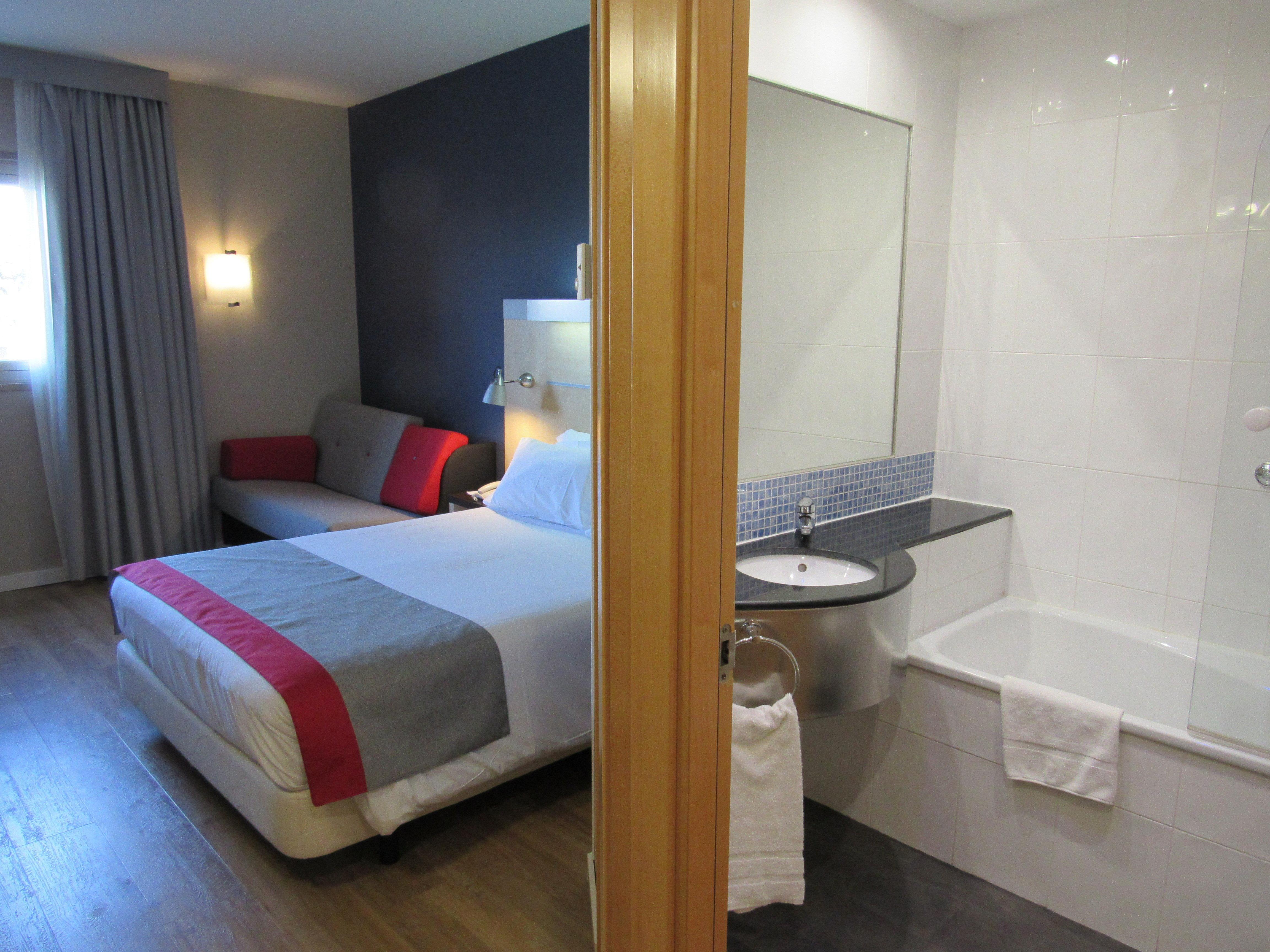 Holiday Inn Express Barcelona - Montmelo, An Ihg Hotel Granollers Zewnętrze zdjęcie